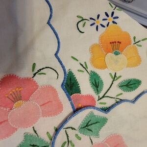 EUC VTG Bread Basket Liner